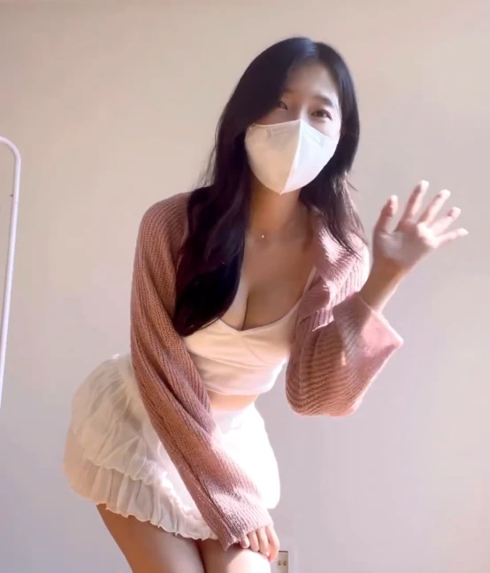 온라인슬롯, 슬롯사이트, 온라인카지노, 슬롯커뮤니티 슬롯왕국 - 흥이 넘치는 룩북 누나