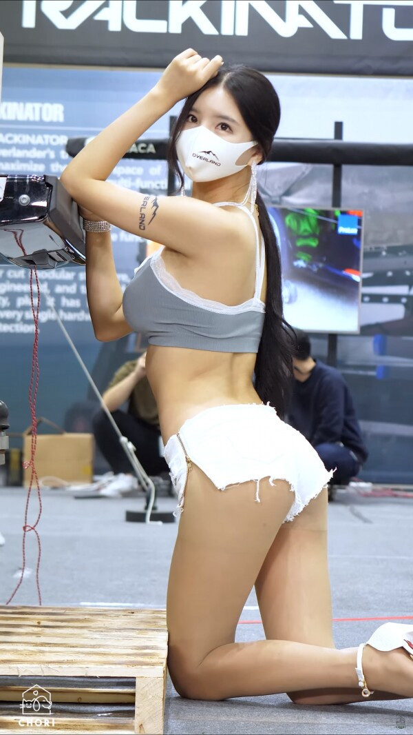 온라인슬롯, 슬롯사이트, 온라인카지노, 슬롯커뮤니티 슬롯왕국 - 레이싱걸 핫팬츠 미쳤다 미쳤어