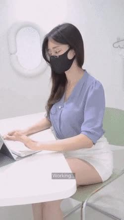 온라인슬롯, 슬롯사이트, 온라인카지노, 슬롯커뮤니티 슬롯왕국 - 남자들 환장하는 여사원 룩