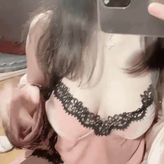 온라인슬롯, 슬롯사이트, 온라인카지노, 슬롯커뮤니티 슬롯왕국 - 가슴 만지는 법 알려주는 여자
