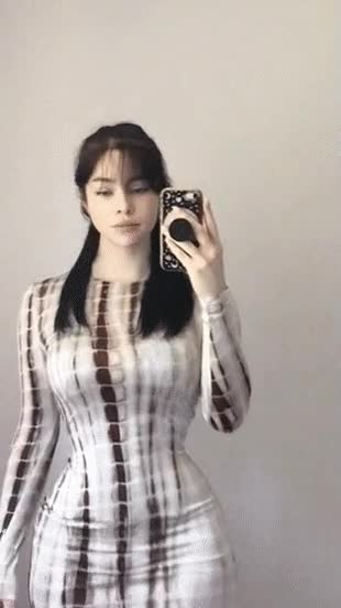 온라인슬롯, 슬롯사이트, 온라인카지노, 슬롯커뮤니티 슬롯왕국 - 힘을 제대로 숨긴 누나