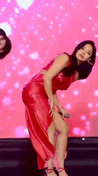 온라인슬롯, 슬롯사이트, 온라인카지노, 슬롯커뮤니티 슬롯왕국 - 맥심 표지 장식했던 두명의 트로트 여가수
