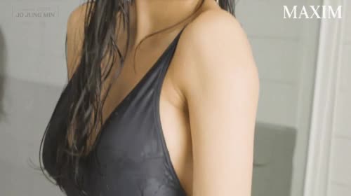 온라인슬롯, 슬롯사이트, 온라인카지노, 슬롯커뮤니티 슬롯왕국 - 맥심 표지 장식했던 두명의 트로트 여가수