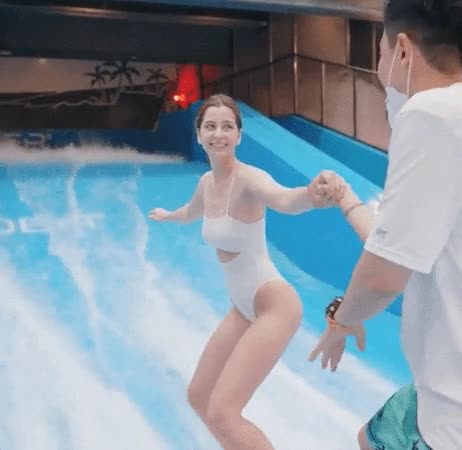 온라인슬롯, 슬롯사이트, 온라인카지노, 슬롯커뮤니티 슬롯왕국 - 서핑 배우는 모델 엘리