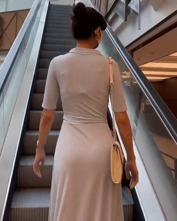 온라인슬롯, 슬롯사이트, 온라인카지노, 슬롯커뮤니티 슬롯왕국 - 외국가서 피지컬 뽐내는 사장님