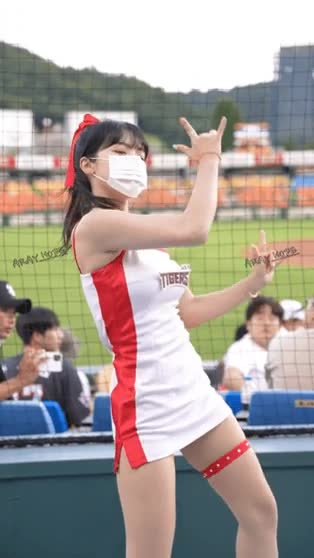 온라인슬롯, 슬롯사이트, 온라인카지노, 슬롯커뮤니티 슬롯왕국 - 이다혜 치어리더 자극적인 몸놀림 ㄷㄷ