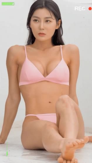 온라인슬롯, 슬롯사이트, 온라인카지노, 슬롯커뮤니티 슬롯왕국 - 비키니가 잘 어울리는 모델 누나
