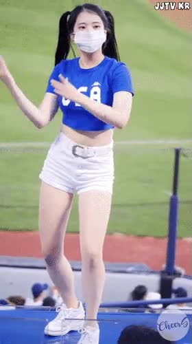 온라인슬롯, 슬롯사이트, 온라인카지노, 슬롯커뮤니티 슬롯왕국 - 요즘 핫한 롯데 우신희 치어리더 몸매