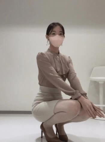 온라인슬롯, 슬롯사이트, 온라인카지노, 슬롯커뮤니티 슬롯왕국 - 비서룩 입은 이블린