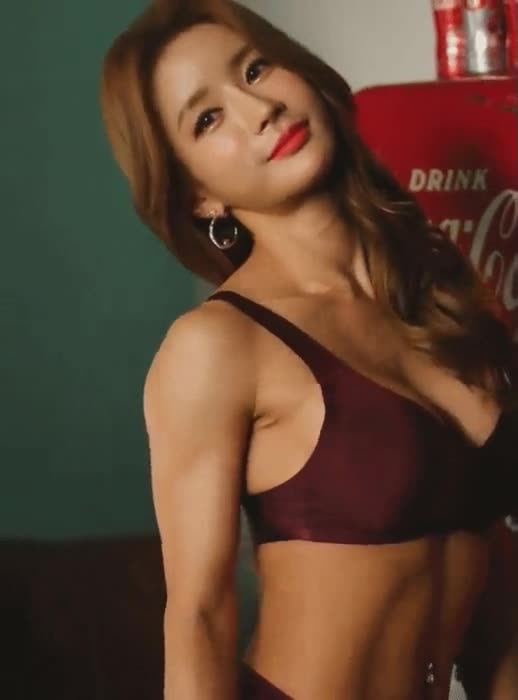 온라인슬롯, 슬롯사이트, 온라인카지노, 슬롯커뮤니티 슬롯왕국 - 후방주의) 속옷차림 류세비 트레이너