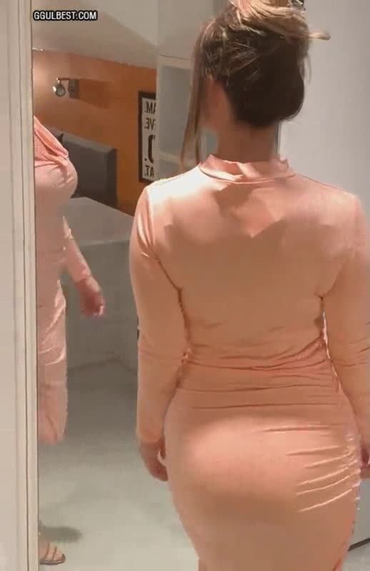 온라인슬롯, 슬롯사이트, 온라인카지노, 슬롯커뮤니티 슬롯왕국 - 꽉차는 원피스.. 너무 야한 육체