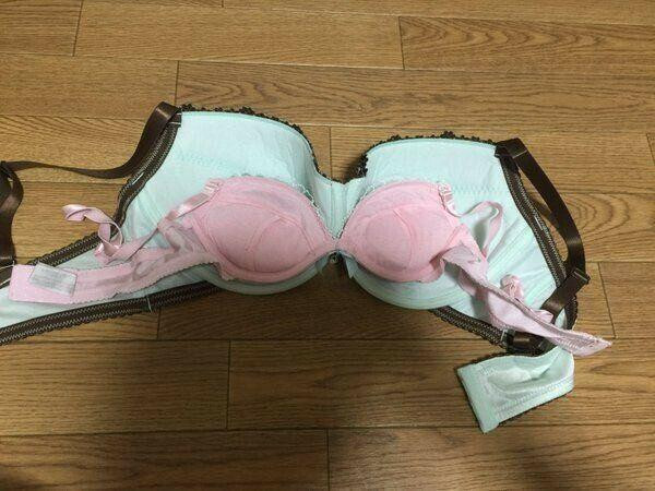 온라인슬롯, 슬롯사이트, 온라인카지노, 슬롯커뮤니티 슬롯왕국 - 실제 여성 A컵과 G컵 사이즈 차이는?