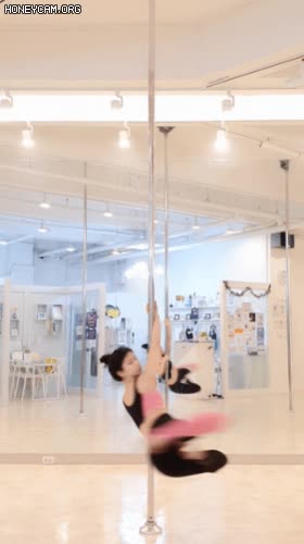 온라인슬롯, 슬롯사이트, 온라인카지노, 슬롯커뮤니티 슬롯왕국 - 남자들을 설레게 만드는 폴댄스