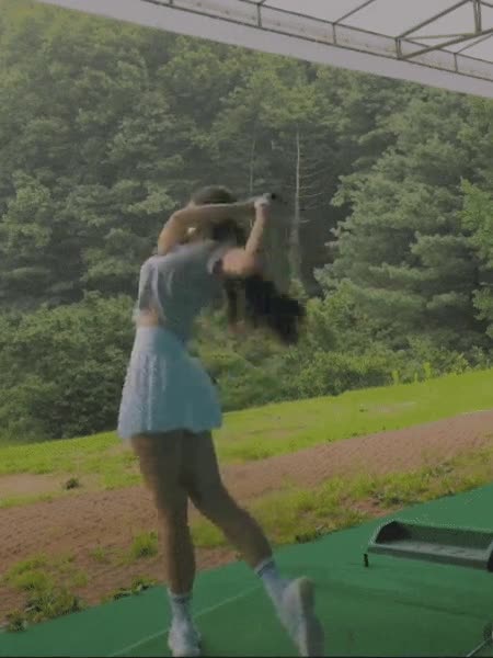 온라인슬롯, 슬롯사이트, 온라인카지노, 슬롯커뮤니티 슬롯왕국 - 골프스윙이 상당히 호쾌한 누나