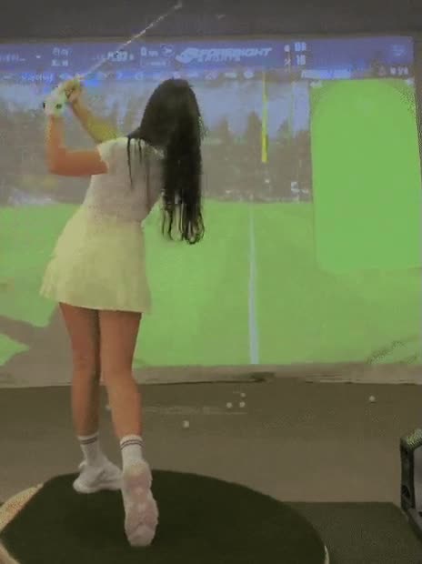 온라인슬롯, 슬롯사이트, 온라인카지노, 슬롯커뮤니티 슬롯왕국 - 골프스윙이 상당히 호쾌한 누나