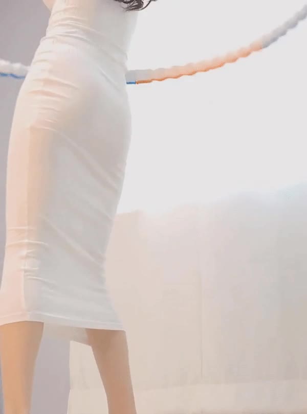 온라인슬롯, 슬롯사이트, 온라인카지노, 슬롯커뮤니티 슬롯왕국 - 원피스 입고 훌라후프 하기