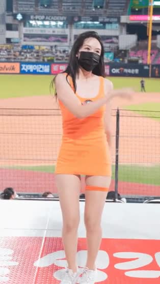 온라인슬롯, 슬롯사이트, 온라인카지노, 슬롯커뮤니티 슬롯왕국 - 강지유 치어리더.. 하의 실종 뭐냐 ㄷㄷ