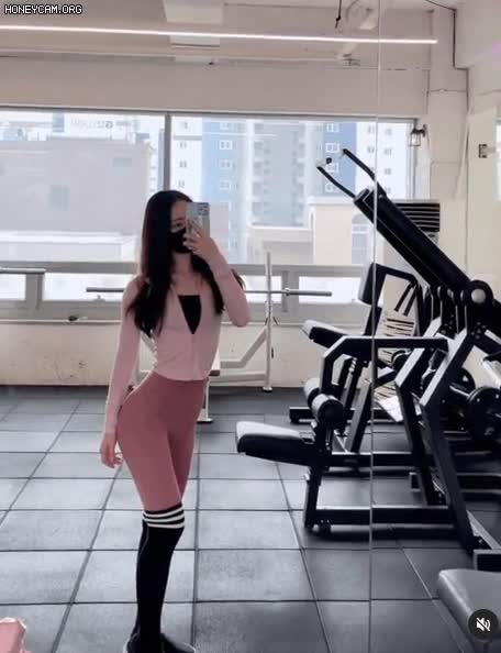온라인슬롯, 슬롯사이트, 온라인카지노, 슬롯커뮤니티 슬롯왕국 - 운동하는 누나가 알려주는 힙업하는 법
