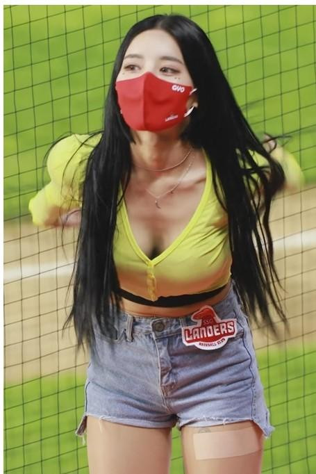 온라인슬롯, 슬롯사이트, 온라인카지노, 슬롯커뮤니티 슬롯왕국 - 장은유 치어리더 야무진 응원 직캠