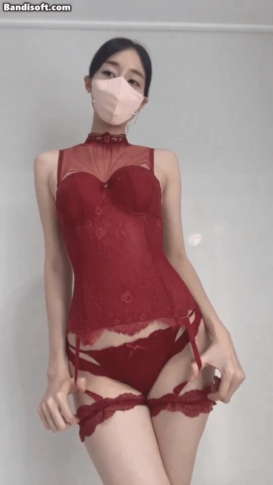온라인슬롯, 슬롯사이트, 온라인카지노, 슬롯커뮤니티 슬롯왕국 - 란제리 몸매 자랑하는 룩북녀.gif