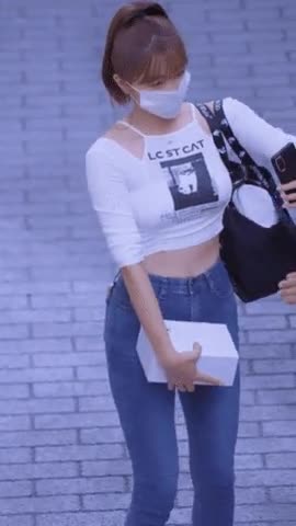 온라인슬롯, 슬롯사이트, 온라인카지노, 슬롯커뮤니티 슬롯왕국 - 그대로 드러나는 안지현 치어리더 몸매 ㄷㄷ