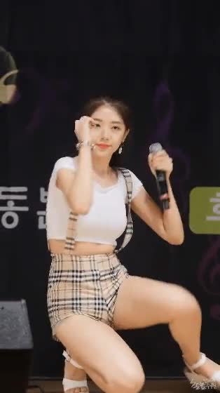 온라인슬롯, 슬롯사이트, 온라인카지노, 슬롯커뮤니티 슬롯왕국 - 슬랜더 매력 보여주는 댄스팀