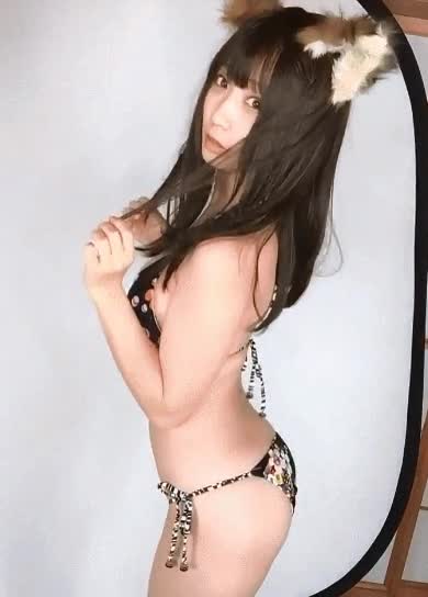 온라인슬롯, 슬롯사이트, 온라인카지노, 슬롯커뮤니티 슬롯왕국 - 가슴 H컵 크기가 원래 이것밖에 안되나.. gif