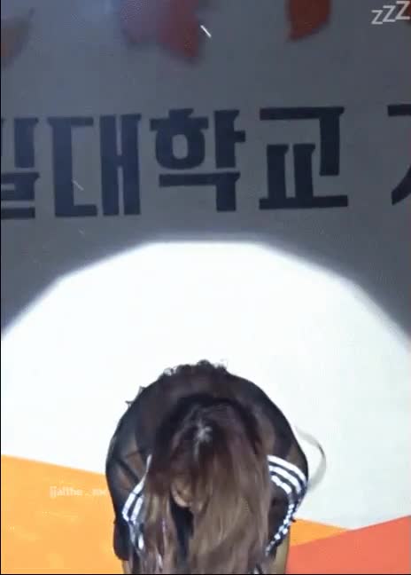 온라인슬롯, 슬롯사이트, 온라인카지노, 슬롯커뮤니티 슬롯왕국 - 인사할 때 가리지 않는 연예인들