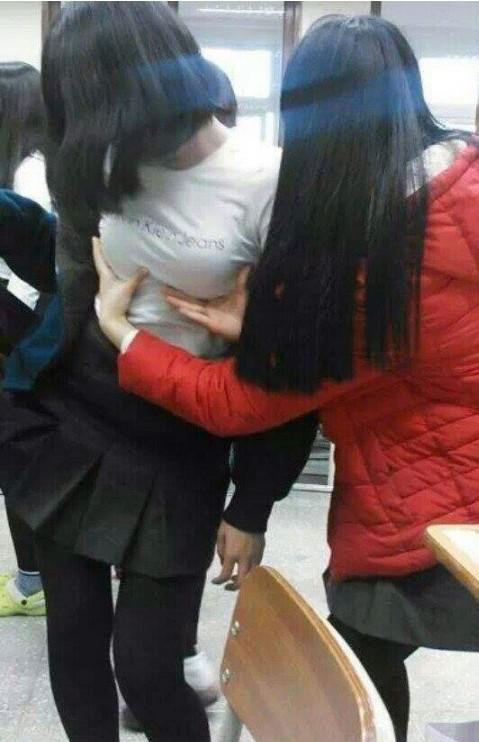 온라인슬롯, 슬롯사이트, 온라인카지노, 슬롯커뮤니티 슬롯왕국 - 여고생들끼리 은근히 많이 한다는 장난