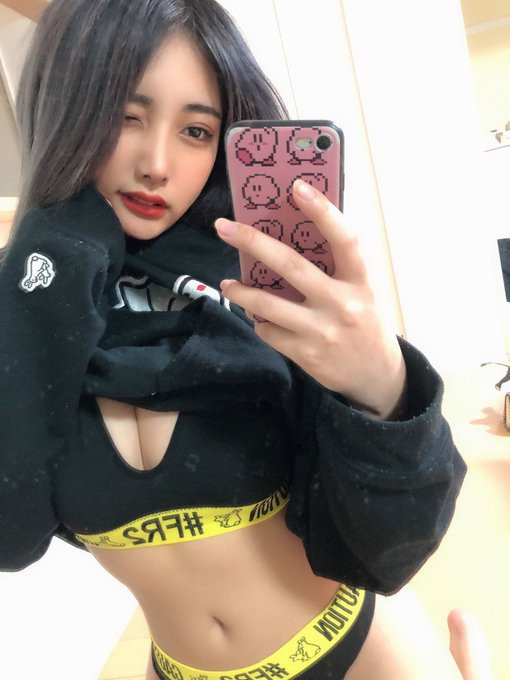 온라인슬롯, 슬롯사이트, 온라인카지노, 슬롯커뮤니티 슬롯왕국 - 예쁜데 이런 옷 입어주니까 너무 좋다