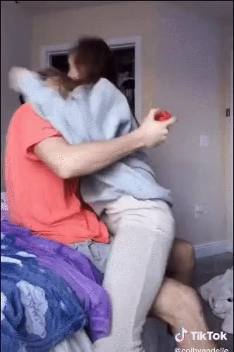 온라인슬롯, 슬롯사이트, 온라인카지노, 슬롯커뮤니티 슬롯왕국 - ㅎㅂ) 게임하는 남친이 서운한 여자들