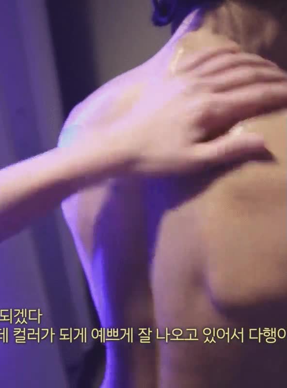 온라인슬롯, 슬롯사이트, 온라인카지노, 슬롯커뮤니티 슬롯왕국 - 태닝하러 간 황지희 선수 상의탈의