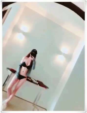 온라인슬롯, 슬롯사이트, 온라인카지노, 슬롯커뮤니티 슬롯왕국 - 비키니 새로 사서 신난 여대생