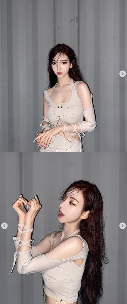 온라인슬롯, 슬롯사이트, 온라인카지노, 슬롯커뮤니티 슬롯왕국 - 카리나 가슴 노출 레전드