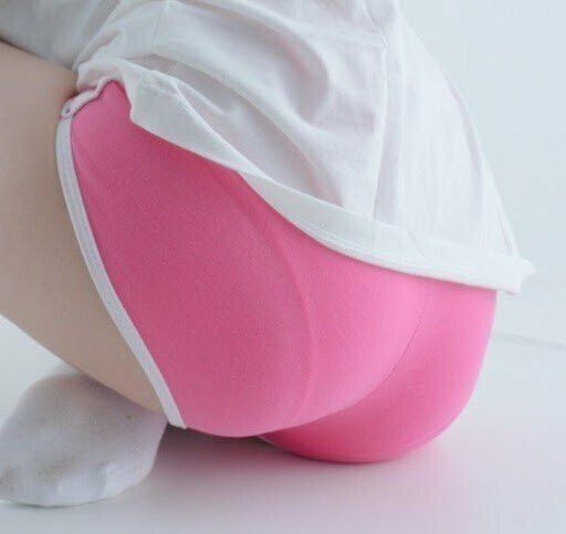 온라인슬롯, 슬롯사이트, 온라인카지노, 슬롯커뮤니티 슬롯왕국 - 남자를 홀리는 돌핀팬츠 뒤태