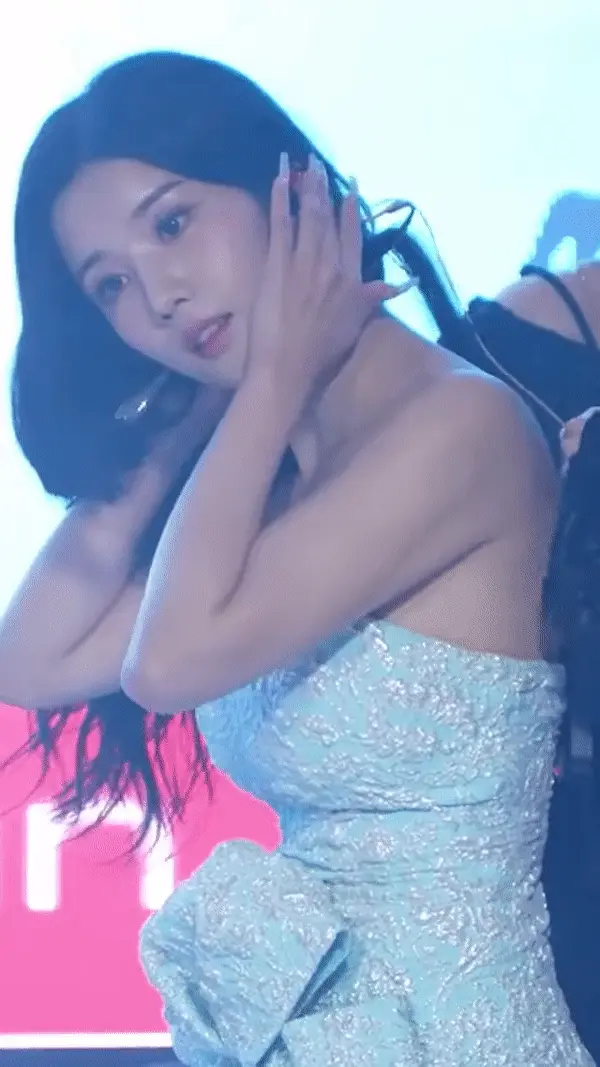 온라인슬롯, 슬롯사이트, 온라인카지노, 슬롯커뮤니티 슬롯왕국 - 옆에서 보는 권은비 리더의 품격