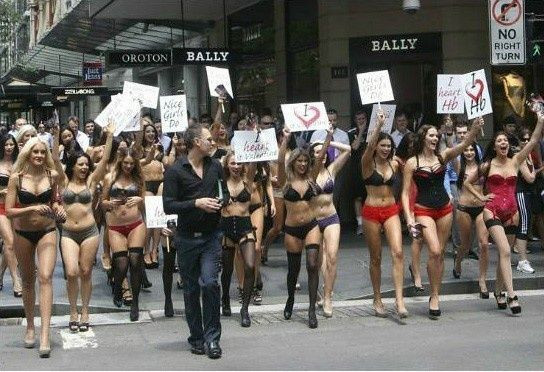 온라인슬롯, 슬롯사이트, 온라인카지노, 슬롯커뮤니티 슬롯왕국 - 반페미 시위하는