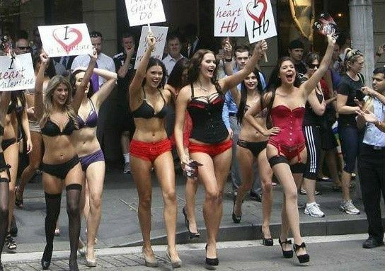 온라인슬롯, 슬롯사이트, 온라인카지노, 슬롯커뮤니티 슬롯왕국 - 반페미 시위하는