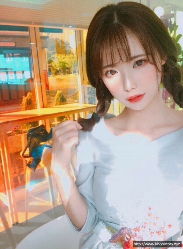 온라인슬롯, 슬롯사이트, 온라인카지노, 슬롯커뮤니티 슬롯왕국 - 인스타에서 유명한 그 일본누나 한국 방문의 소식