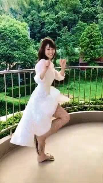 온라인슬롯, 슬롯사이트, 온라인카지노, 슬롯커뮤니티 슬롯왕국 - 치마입고 거침없이 하이킥 하는 처자[1]