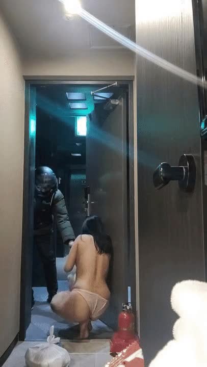 온라인슬롯, 슬롯사이트, 온라인카지노, 슬롯커뮤니티 슬롯왕국 - 빨리 도망가고 싶은 배달원