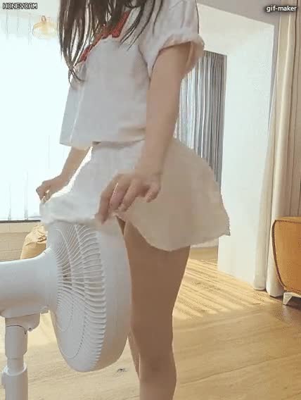 온라인슬롯, 슬롯사이트, 온라인카지노, 슬롯커뮤니티 슬롯왕국 - 젖은 팬티 말리는 처자