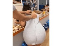 온라인슬롯, 슬롯사이트, 온라인카지노, 슬롯커뮤니티 슬롯왕국 - 마트 장보는 여자 벗겨버리기   