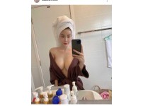 온라인슬롯, 슬롯사이트, 온라인카지노, 슬롯커뮤니티 슬롯왕국 - 샤워 후 가운만 걸친 처자   