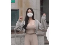 온라인슬롯, 슬롯사이트, 온라인카지노, 슬롯커뮤니티 슬롯왕국 - 눈 앞에서 야하게 입고 고기 구워주는 누나   
