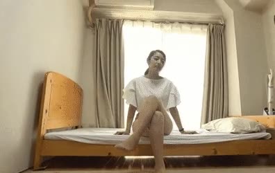 온라인슬롯, 슬롯사이트, 온라인카지노, 슬롯커뮤니티 슬롯왕국 - 치마 뚫고 나오는 팬티라인
