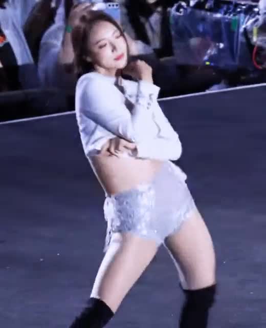 온라인슬롯, 슬롯사이트, 온라인카지노, 슬롯커뮤니티 슬롯왕국 - 싸이 젠틀맨 댄스 누나