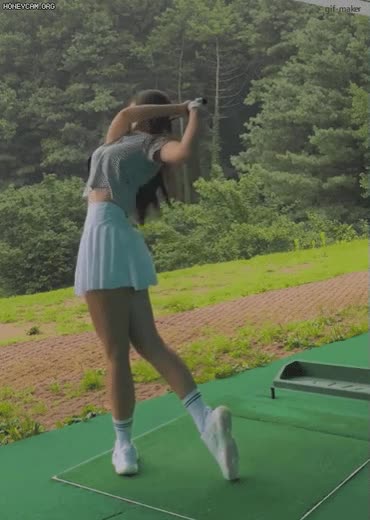 온라인슬롯, 슬롯사이트, 온라인카지노, 슬롯커뮤니티 슬롯왕국 - 검스 신고 골프치는 처자