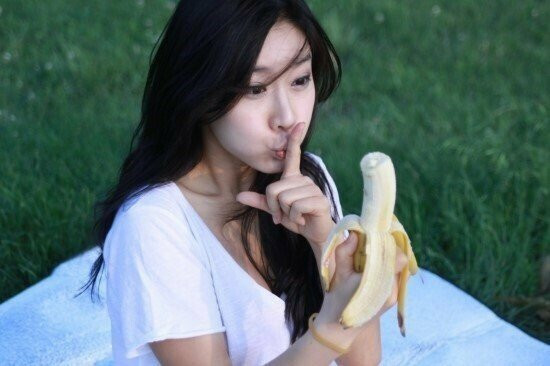 온라인슬롯, 슬롯사이트, 온라인카지노, 슬롯커뮤니티 슬롯왕국 - 바나나먹는 사진으로 논란생겼던 곽현화