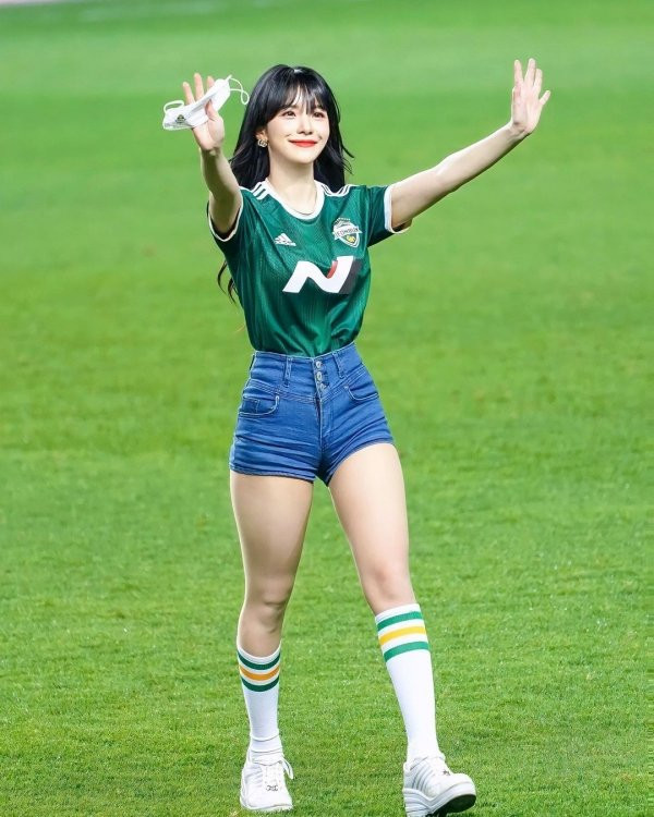 온라인슬롯, 슬롯사이트, 온라인카지노, 슬롯커뮤니티 슬롯왕국 - 루머로 퇴사한 전직 치어리더 ‘이다혜’